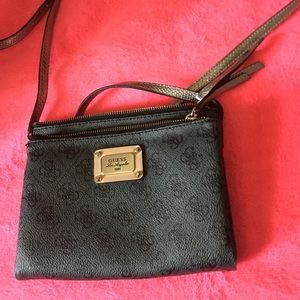 GUESS crossbody bag
